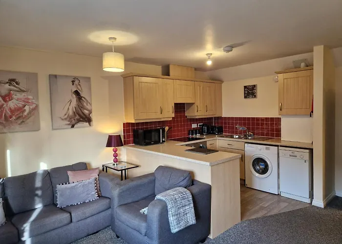 Hereford - Mayflower Coach House, Modern 2 Bedroom Property With Parking, Located South Of Hereford City, Suitable For Small Family, Couple Or Contractors - Sleeps Up To 5 Guests - Hosted By Rentmyhouse